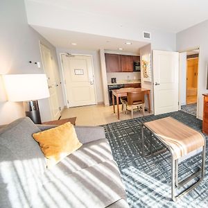 Queen Suite Two Queen Beds Hearing Access or Non-Smoking